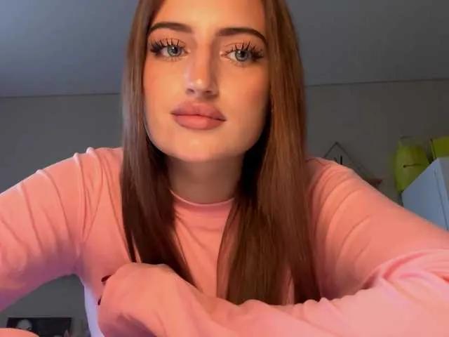 AuraLahrman from BongaCams