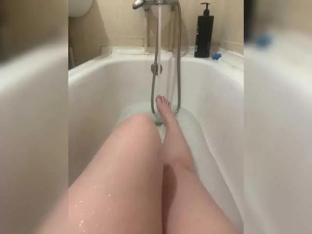 Bryzgi from BongaCams