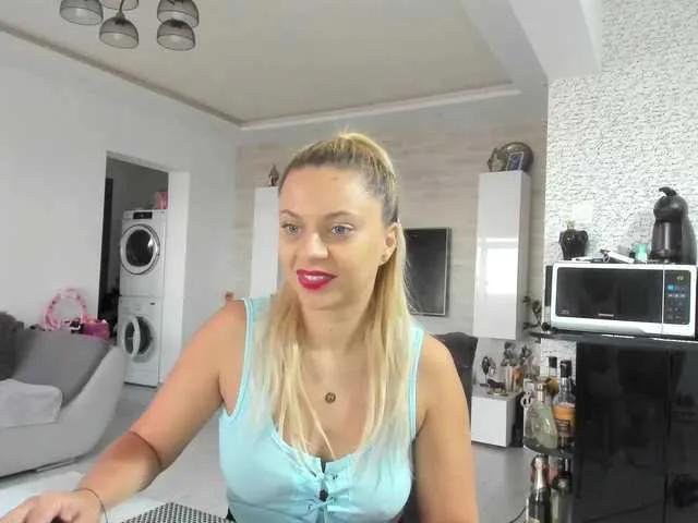 Explore naked model CarlaStaceeFun CarlaStaceeFun from BongaCams