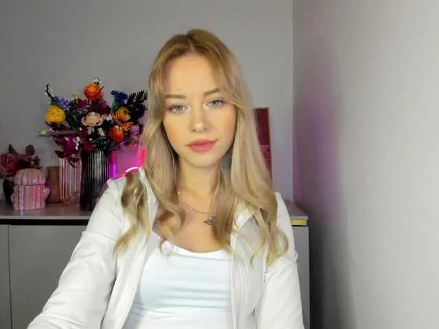 CindyGlam from BongaCams