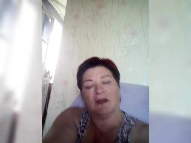Empresswoman from BongaCams