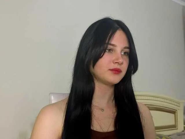 Masturbate to EnricaElis, she wants to masturbate for you EnricaElis from BongaCams