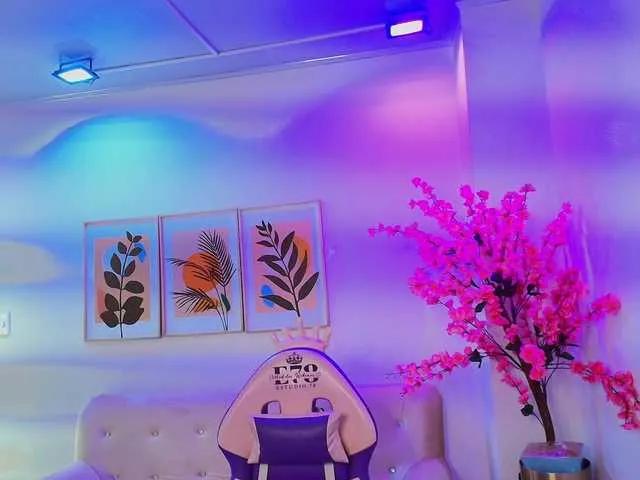 Cute Leia-laurent wants you to fuck her body now Leia-laurent from BongaCams