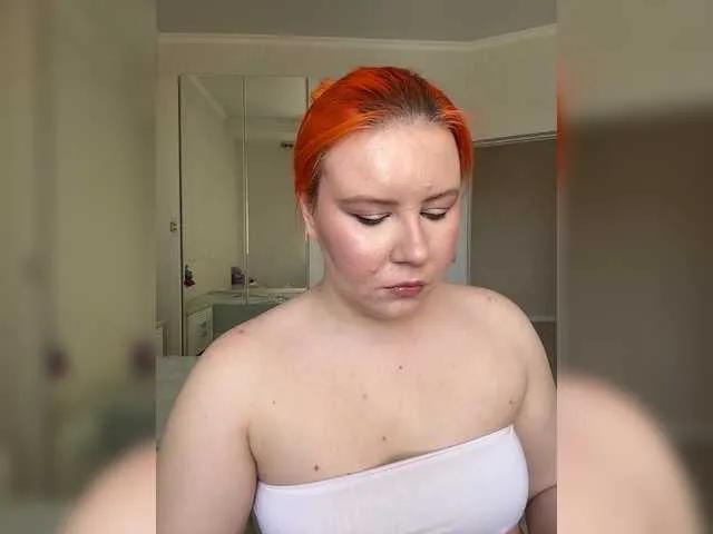 Masturbate to 20 years old LunaLu13 from BongaCams LunaLu13 from BongaCams