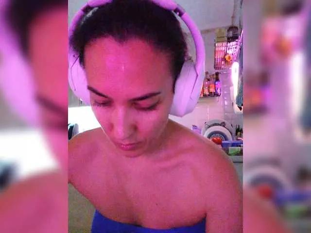 Masturbate to 25 years old Marina4Love from BongaCams Marina4Love from BongaCams