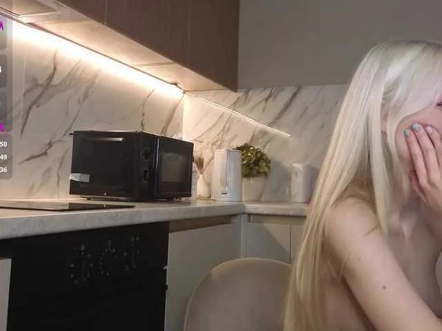 Mary-Kitty from BongaCams