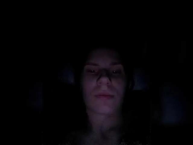 me-la-nia19 from BongaCams