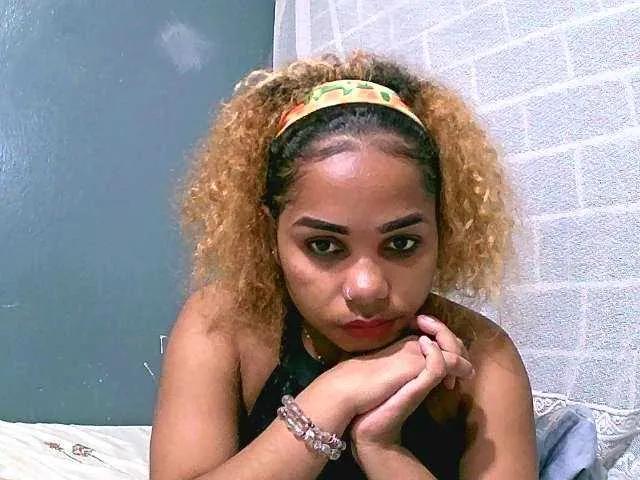 Discover Monica1612, she wants to masturbate for you Monica1612 from BongaCams