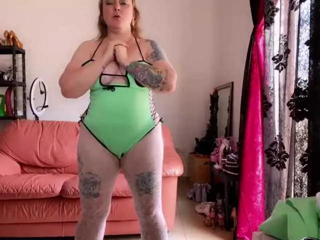 NylonQueen from BongaCams