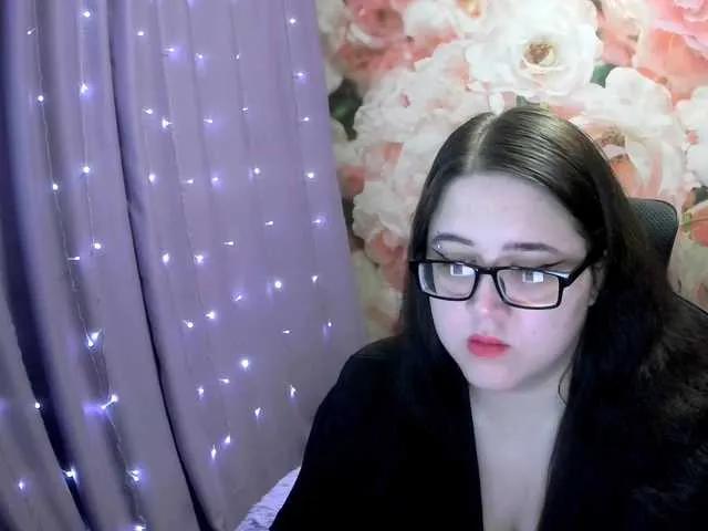 Watch OverseerX, she wants to masturbate for you OverseerX from BongaCams