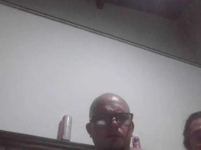 Parejaerotica from BongaCams