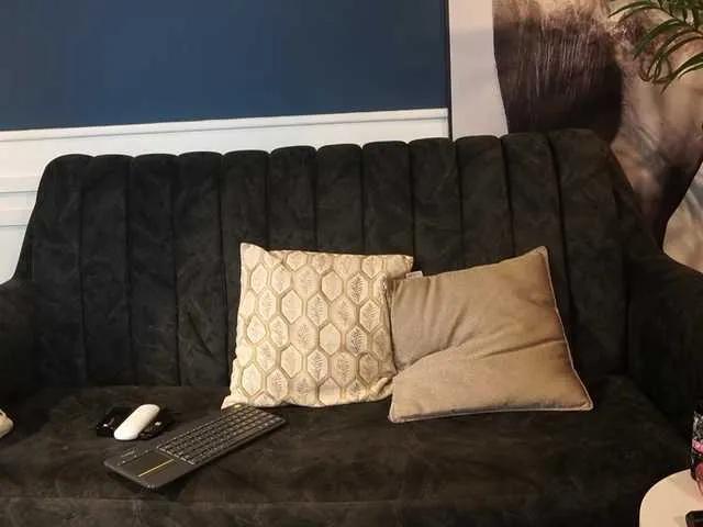 Sweet SamaraCollinss wants you to fuck her body now SamaraCollinss from BongaCams