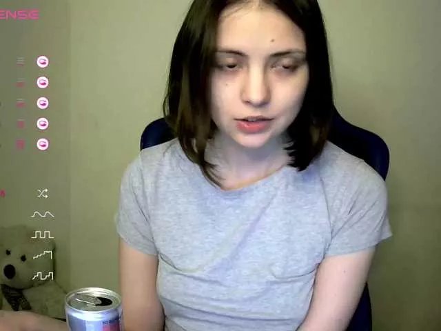 Offline SilverSaya on BongaCams