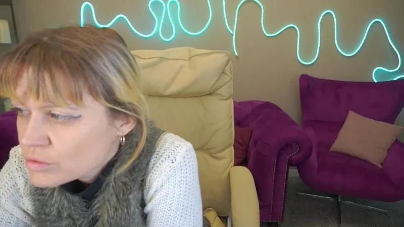 Try cute camslut BellaLaPetit BellaLaPetit from Cam4