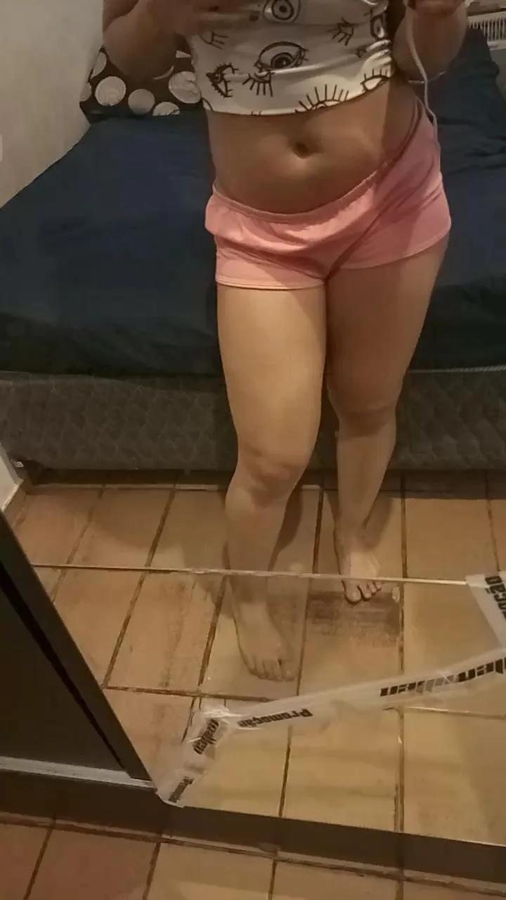 Discover sexy escort Clara274 clara274 from Cam4