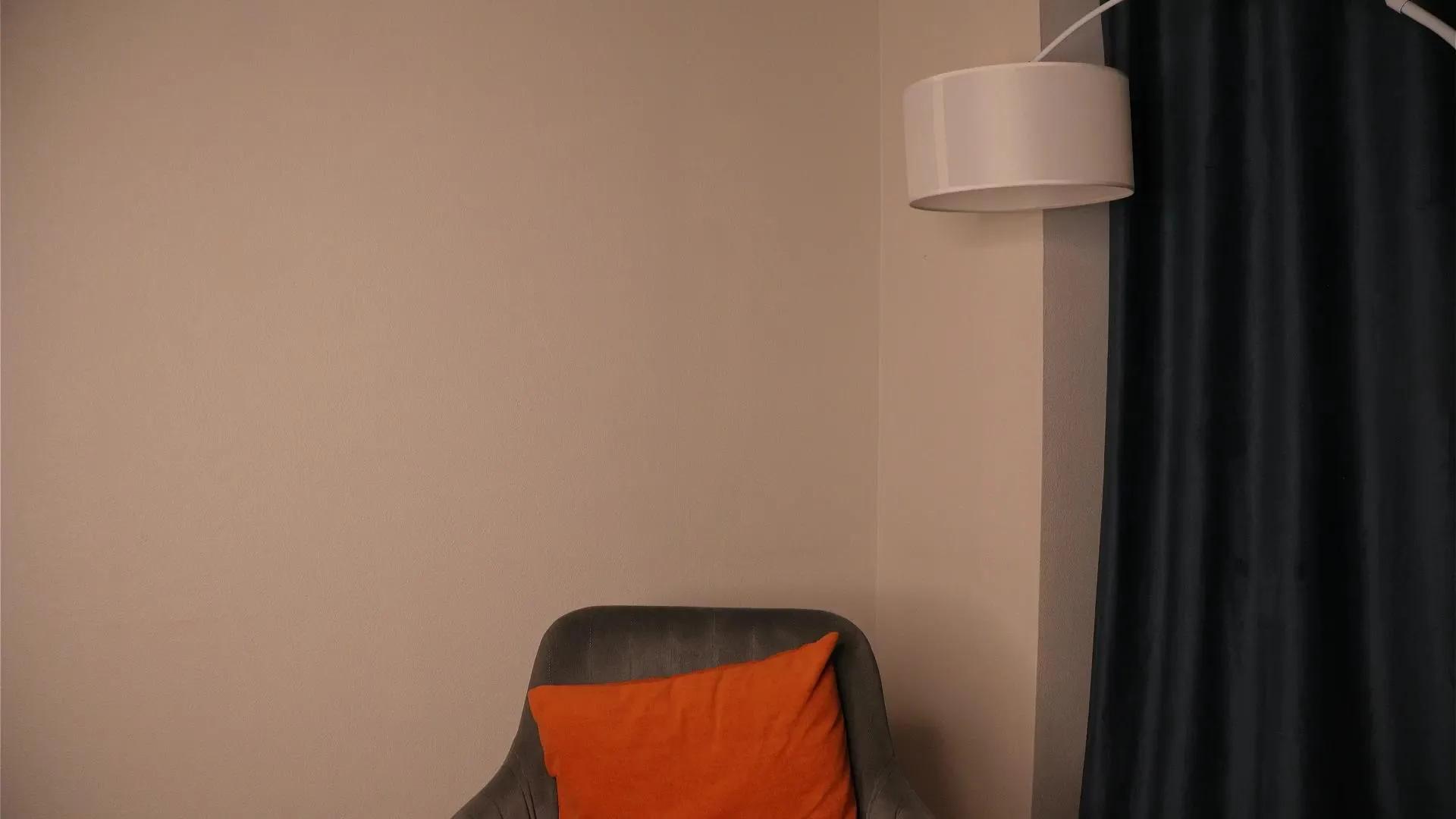 Explore cute slut DaraKellon DaraKellon from Cam4