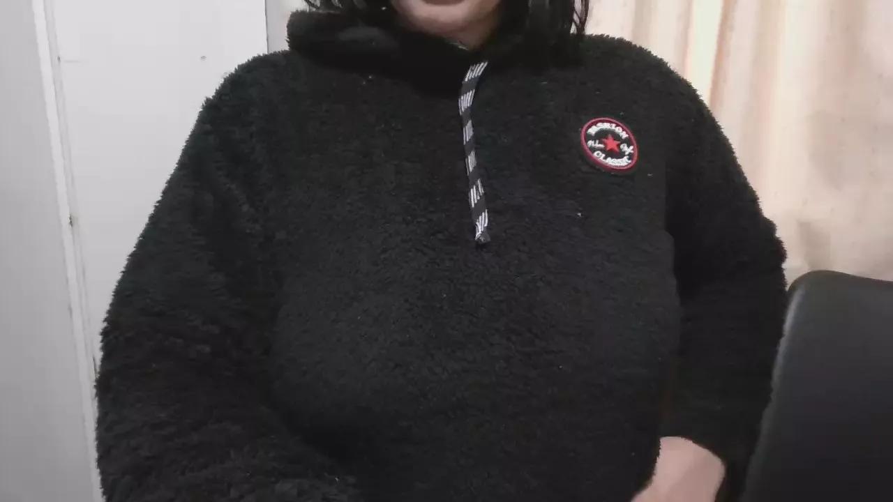 Sexy Isabellalisa3 wants you to fuck her body now isabellalisa3 from Cam4