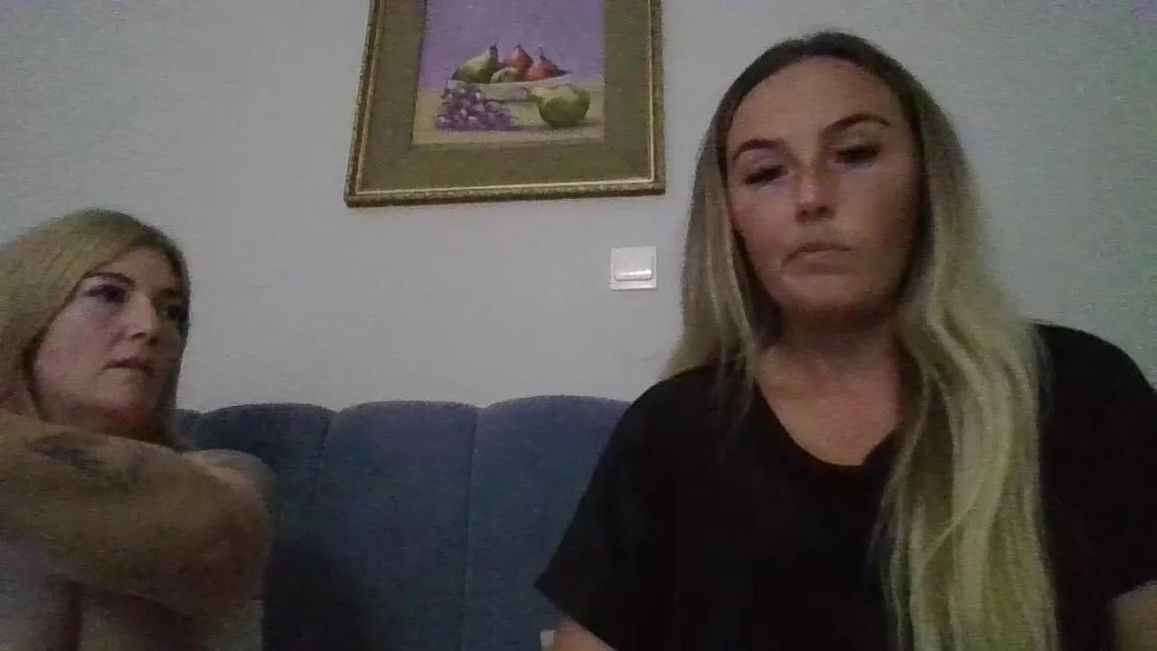 Discover cute performer JessieMillerX JessieMillerX from Cam4