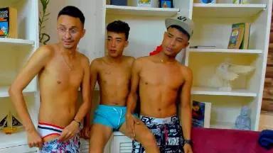 Juicy_Creww from Cam4