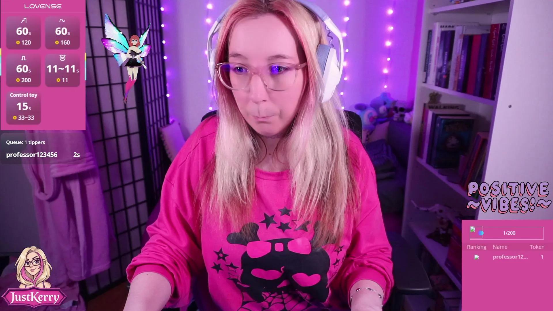 Sexy JustKerry wants you to fuck her body now JustKerry from Cam4