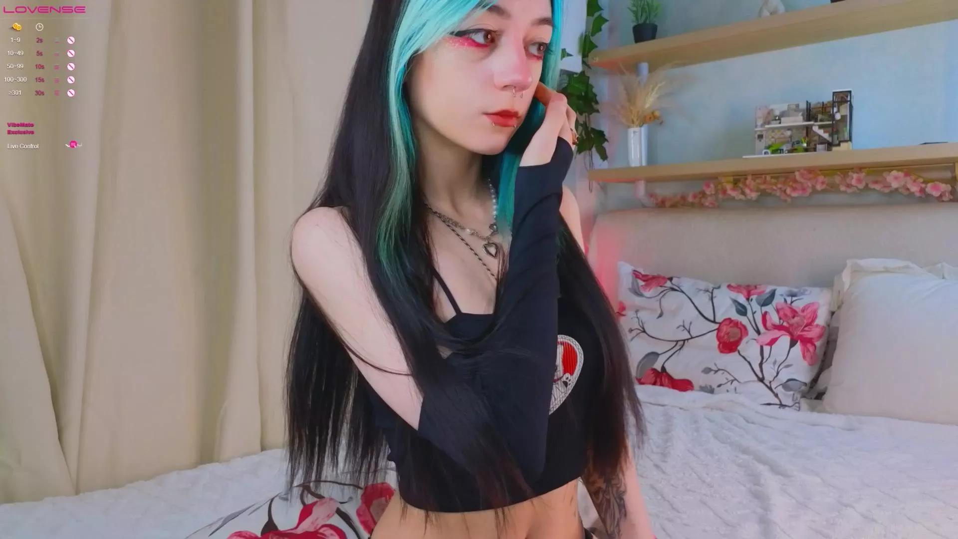 Try naked camslut MildredCumby MildredCumby from Cam4