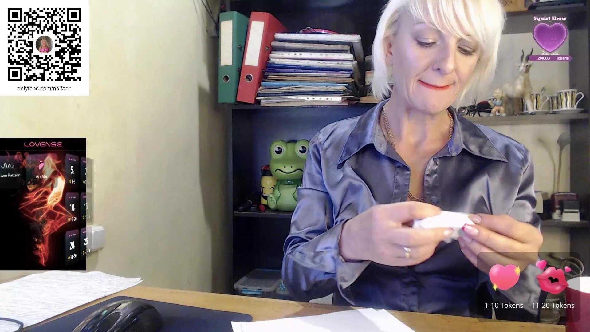 Slutty Nadin_slut wants you to fuck her body now Nadin_slut from Cam4