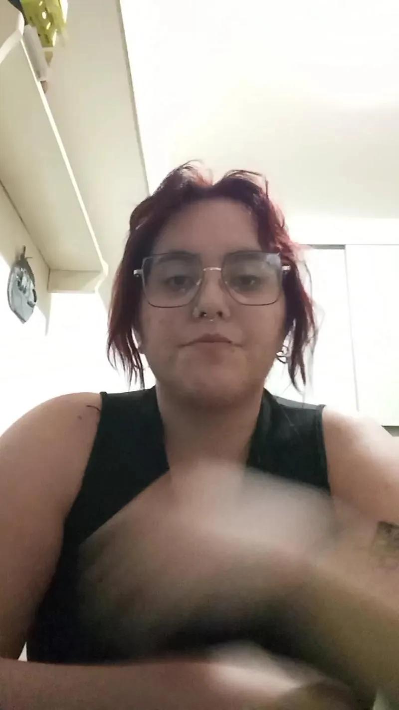 Naked poisondaysi1 from Cam4 poisondaysi1 from Cam4