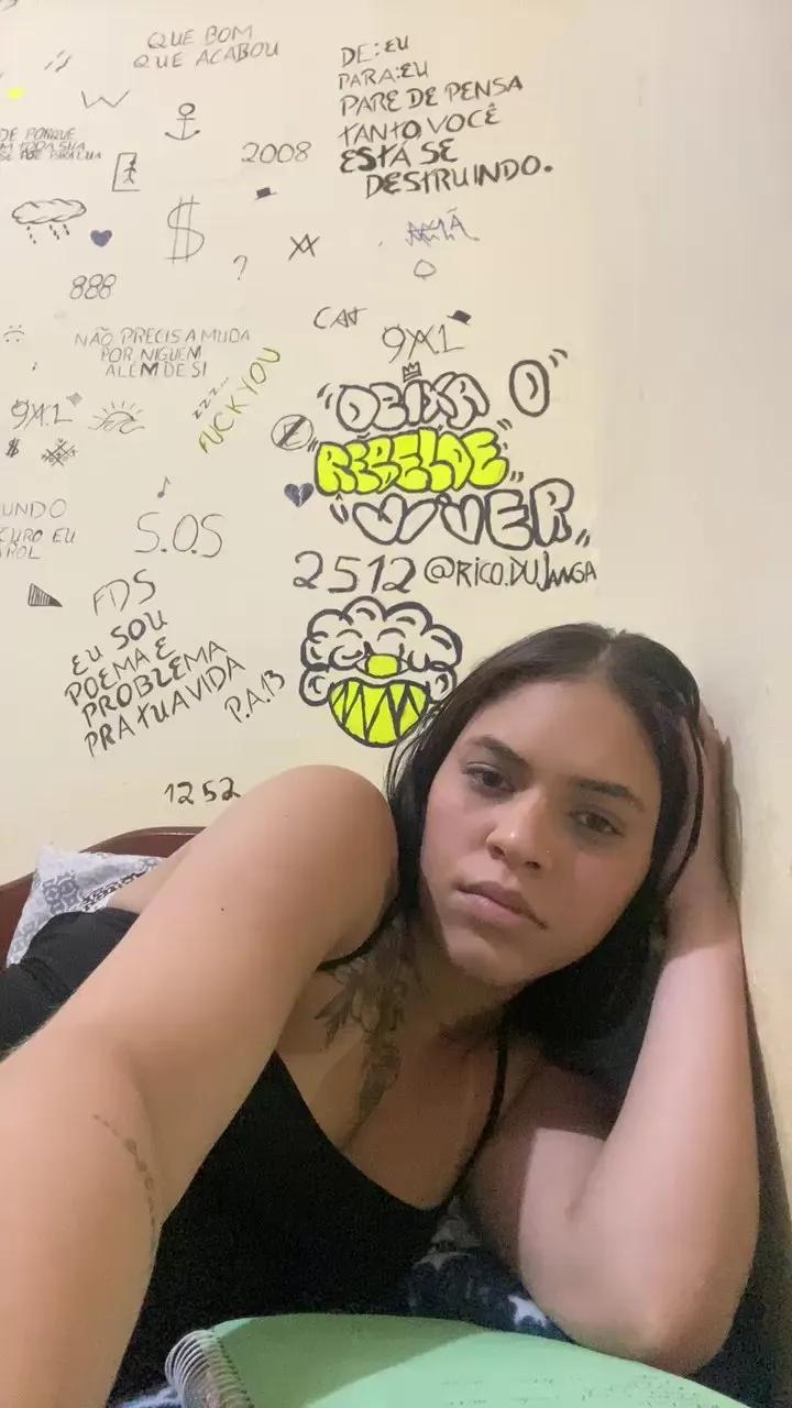 Try Cam4's Rafinhaa_pink rafinhaa_pink from Cam4