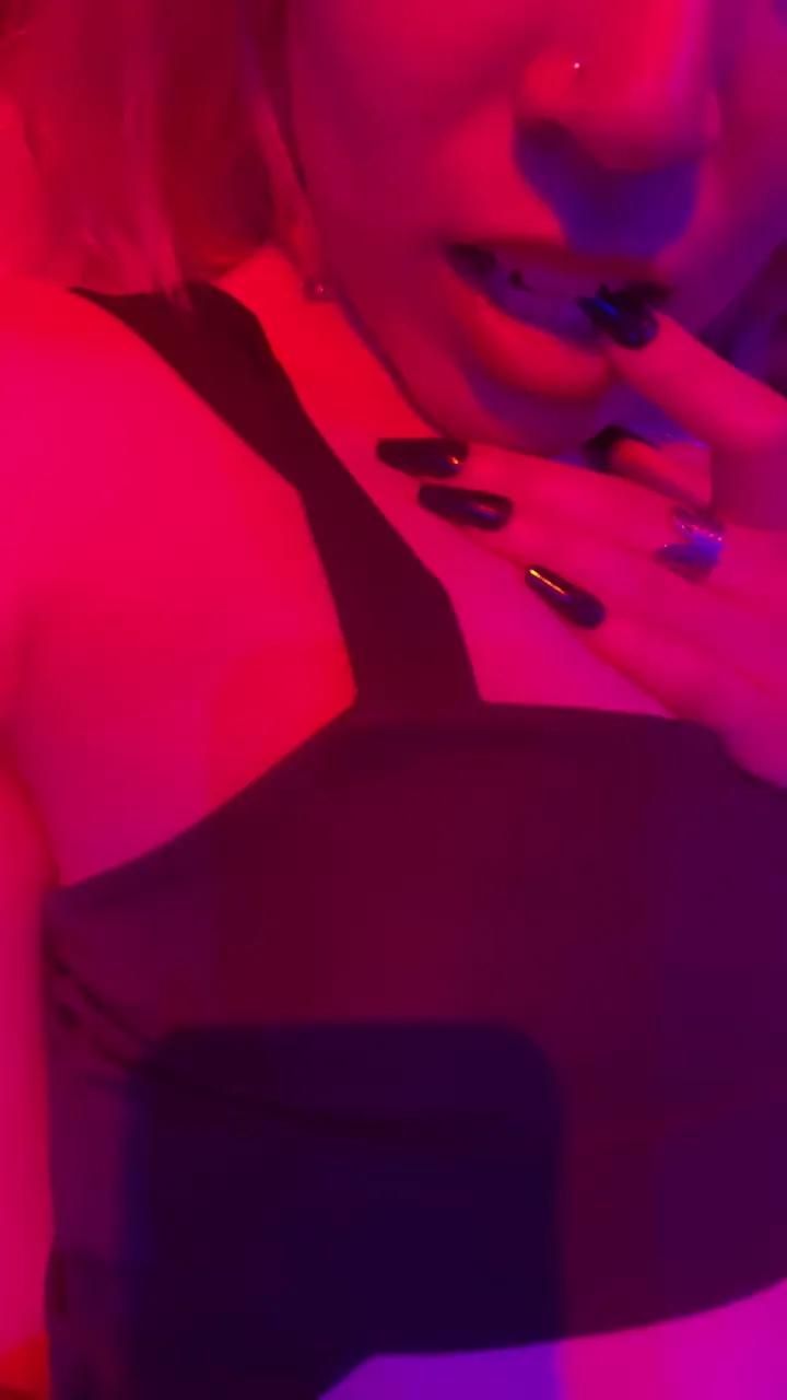 sofiituputita from Cam4