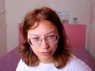 angelinalow from CamSoda