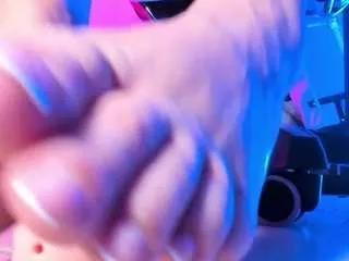 april-johnson from CamSoda