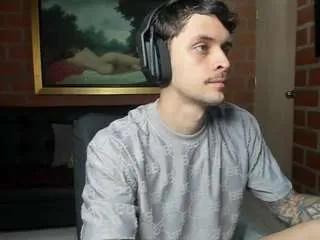 Discover Danielebunny, he wants to masturbate for you danielebunny from CamSoda