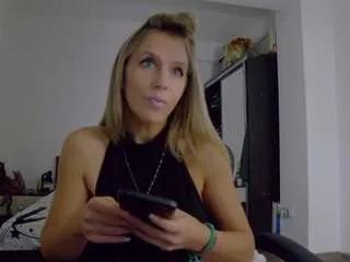 Cute dedesibel1 from CamSoda dedesibel1 from CamSoda