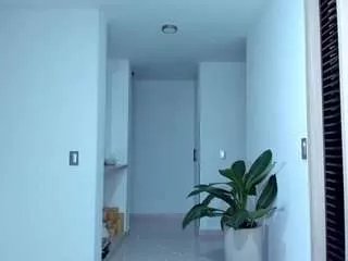Offline ebonydreamiin on CamSoda