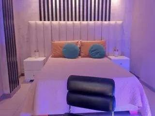 Sexy Emilyjohnsonx1 wants you to fuck her body now emilyjohnsonx1 from CamSoda