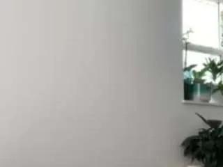 Explore slutty stripper Hannylouisa hannylouisa from CamSoda