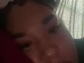 Offline honeyglow22 on CamSoda