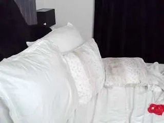 Offline january-rose on CamSoda