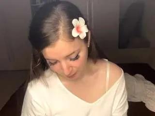 Try Jeaneneharleston, she wants to masturbate for you jeaneneharleston from CamSoda