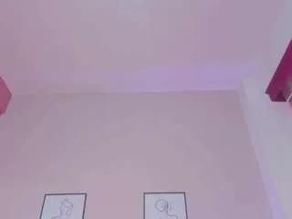 Discover sweet escort Jupiterfox jupiterfox from CamSoda