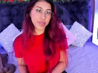 Freechat karlagonzales on CamSoda