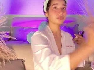 kiimthompson from CamSoda