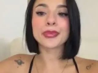 Offline kiraalopez on CamSoda