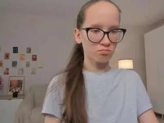 lynettebails from CamSoda