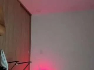 Offline michellangels on CamSoda