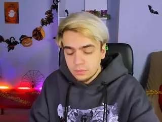 Sexy Saimon-best wants you to fuck his body now saimon-best from CamSoda