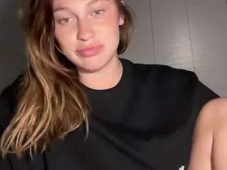 Offline savvvannaxo on CamSoda