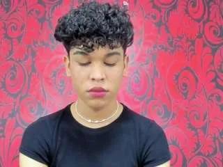 sweetboyx from CamSoda