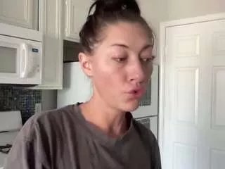 Offline whitneyoc on CamSoda