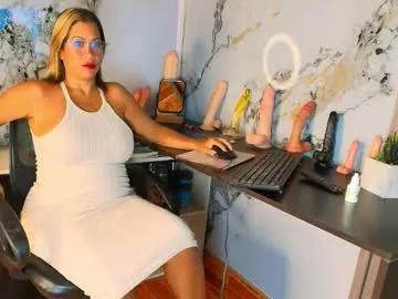 Sweet Alixlong wants you to fuck her body now alixlong from Chaturbate